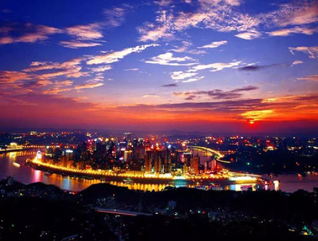 Chongqing Private Night Tour with Yangtze River Cruise