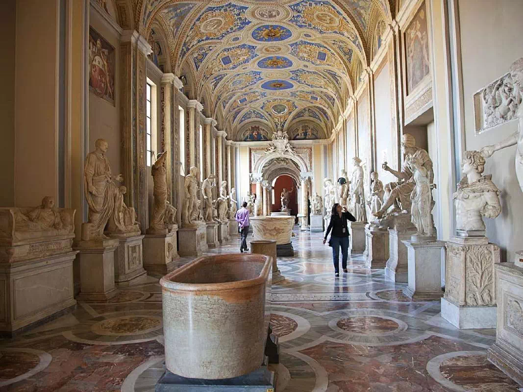 Early Access Sistine Chapel Tour with Skip the Line Vatican Museums Ticket