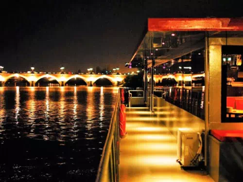 Bordeaux River Cruise with 3-Course Frech Dinner
