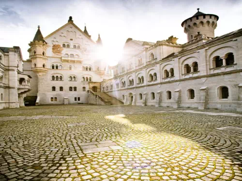 Private Neuschwanstein Castle and Linderhof Palace Tour from Munich