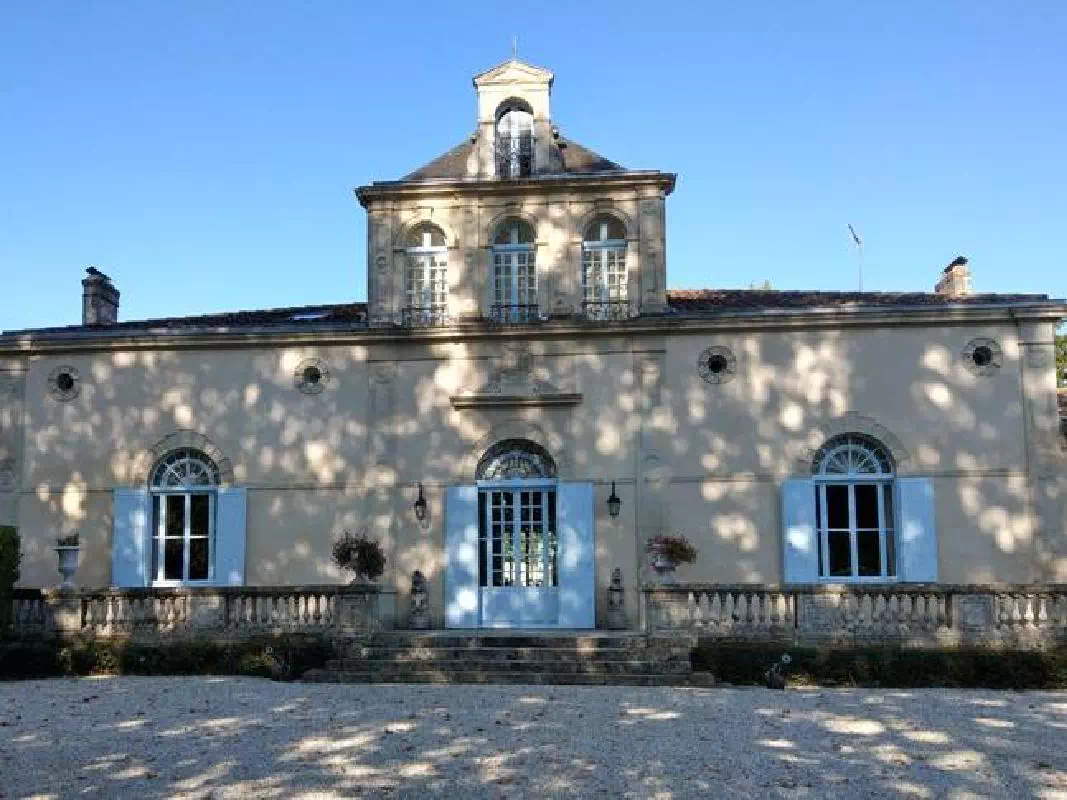 Medoc and Margaux Half-Day Tour from Bordeaux with Wine Tasting 