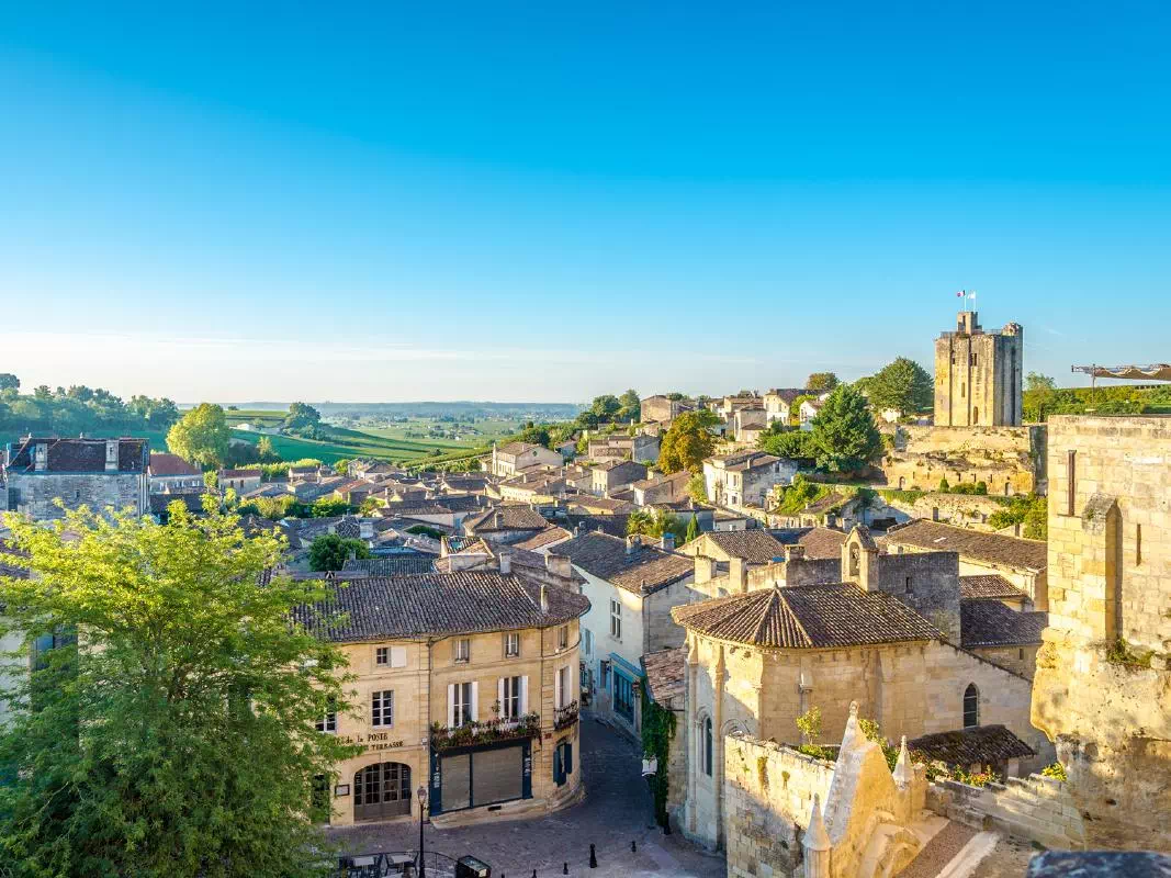 Saint-Emilion and Pomerol Full Day Wine Tour from Bordeaux with Wine Tasting