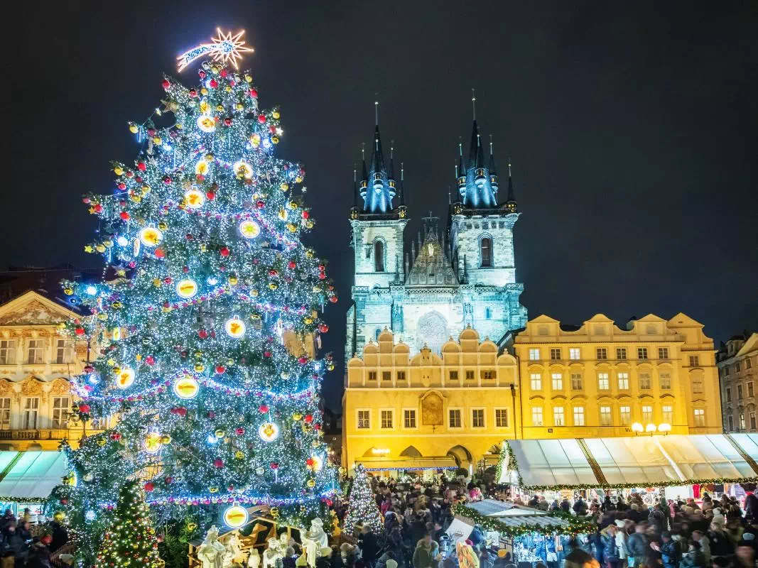 Prague Christmas Markets Small Group Tour with Food Tasting