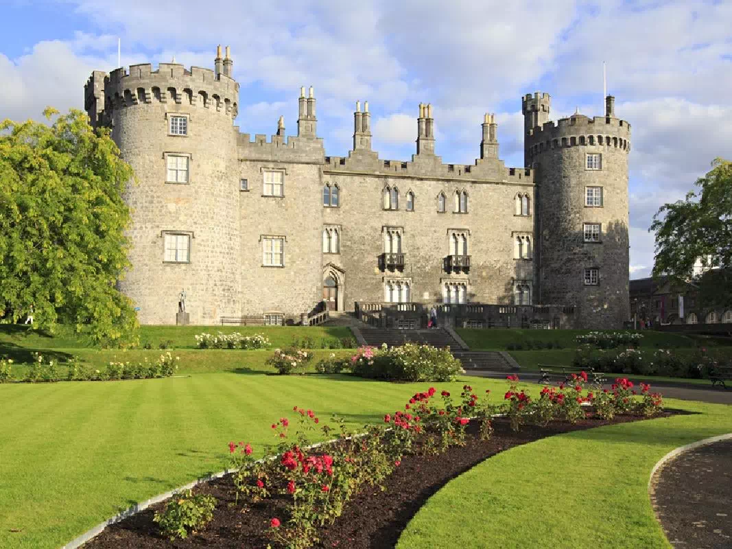 Full-day Tour to Kilkenny and Waterford Crystal from Dublin by Train