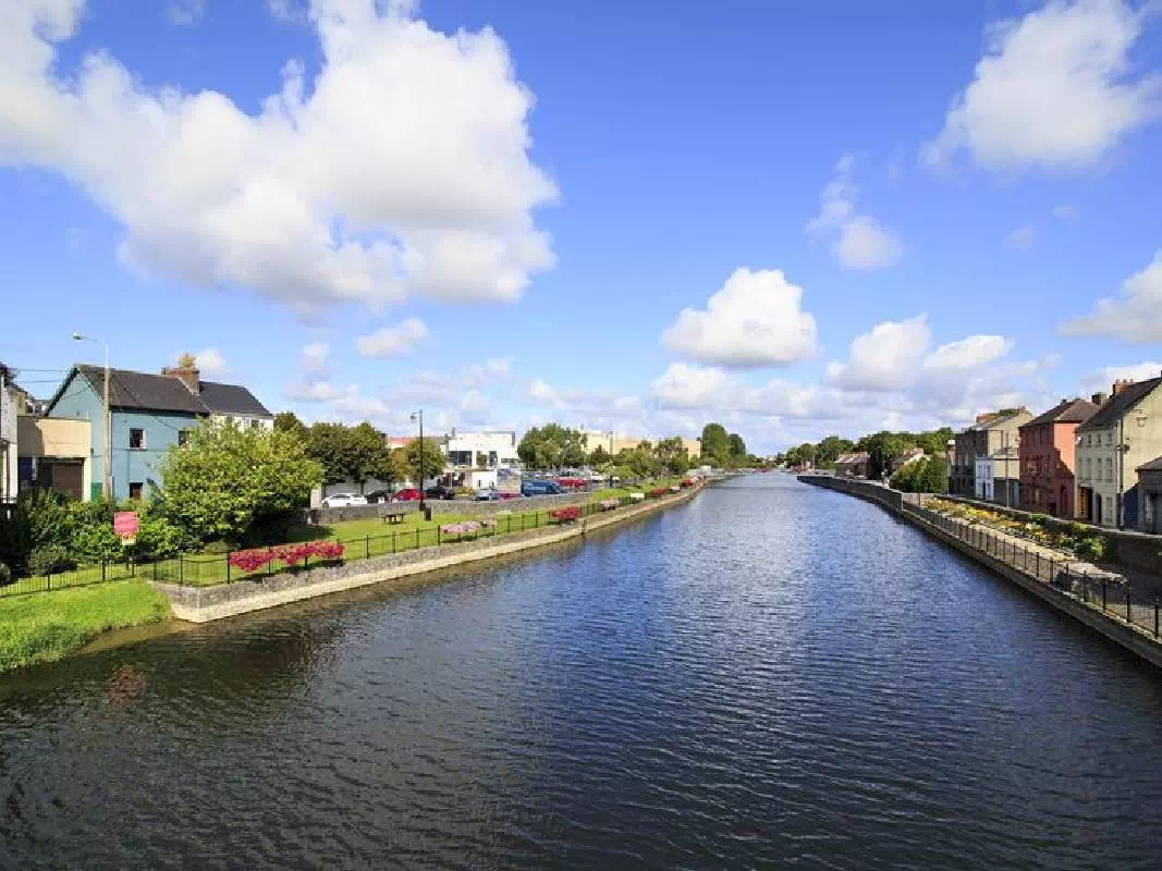 Full-day Tour to Kilkenny and Waterford Crystal from Dublin by Train