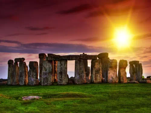 Stonehenge Inner Circle Tour from London Evening Access and Avebury Guided Tour