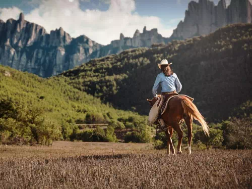 Montserrat Tour from Barcelona in Small Groups with Horseback Riding