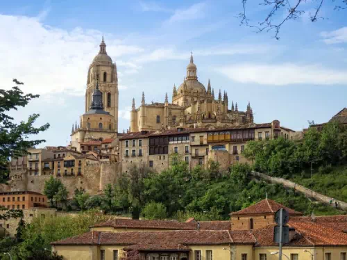 Segovia and Avila Day Tour from Madrid with Lunch Options