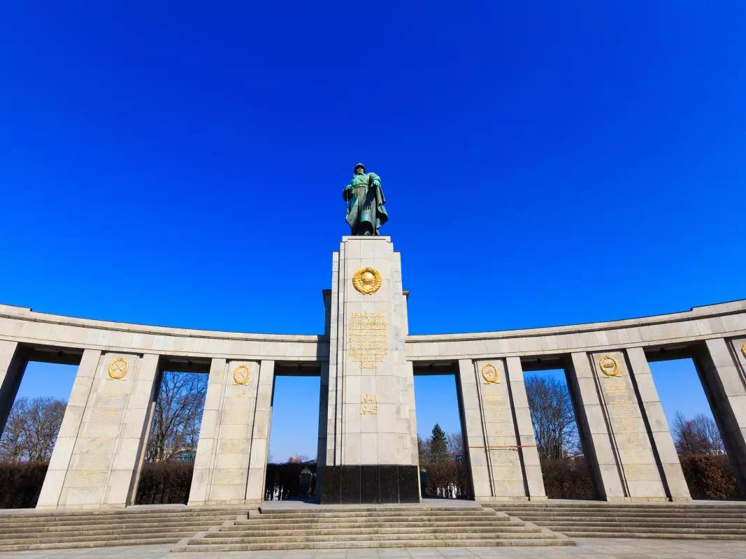 Berlin Walking Tour: The World War and Third Reich, Hitler's Final Days