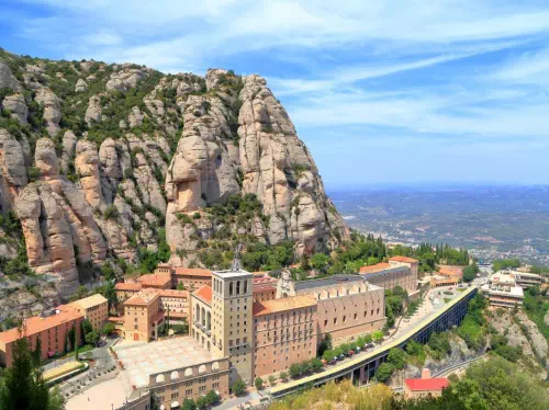 Cardona Castle and Montserrat from Barcelona Small Group Day Trip with Brunch