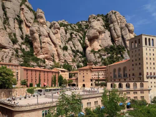 Montserrat Half Day Tour from Barcelona with Optional Sagrada Familia Ticket