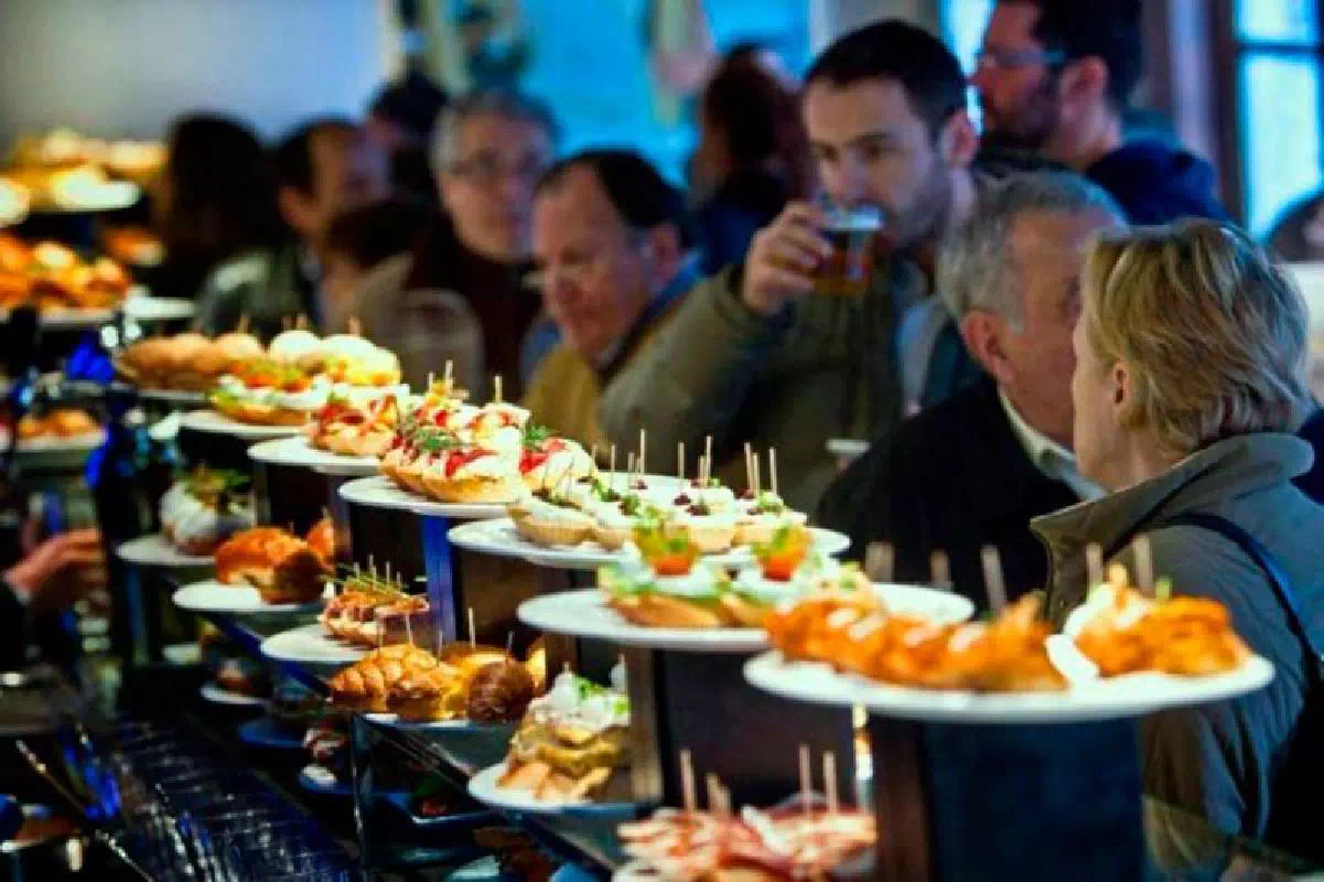 Authentic Madrid Tapas Tasting and Spanish Gastronomy Tour with Drinks