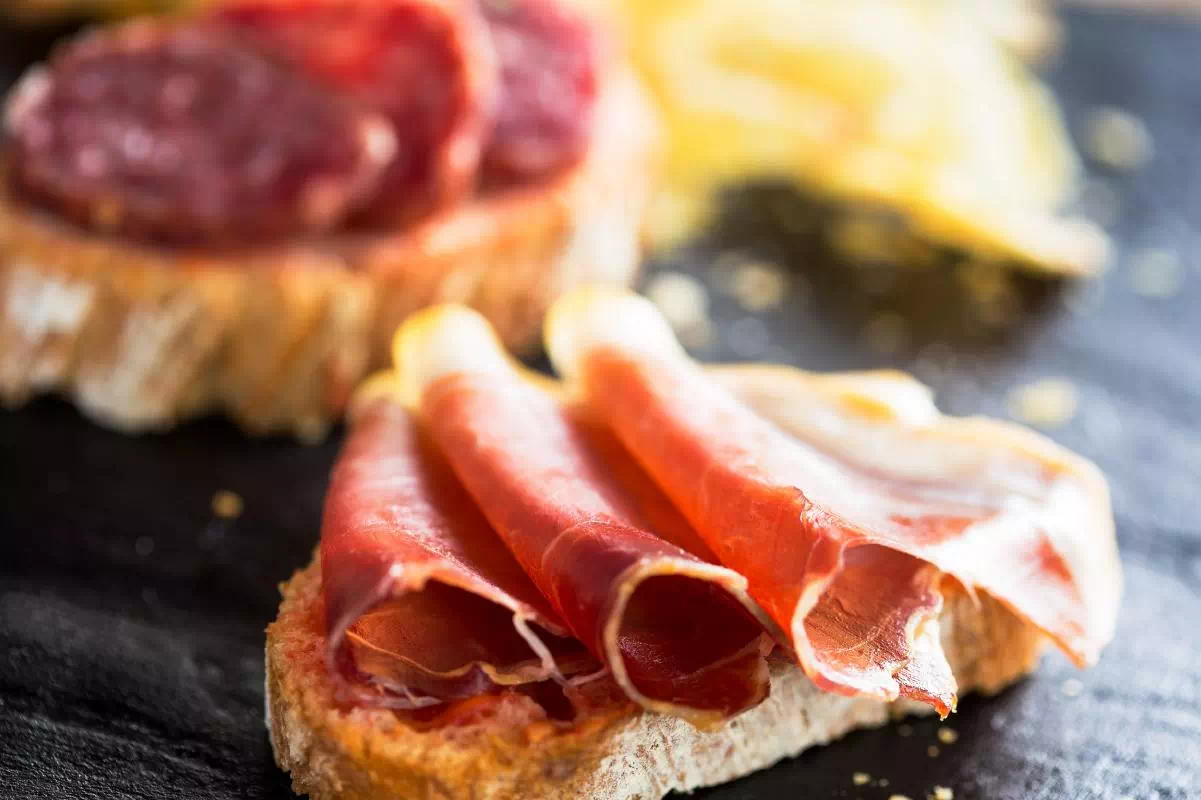 Authentic Madrid Tapas Tasting and Spanish Gastronomy Tour with Drinks
