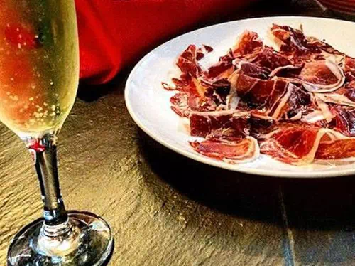 Madrid Markets and Neighborhoods Small Group Gourmet Tour with Tapas Tasting
