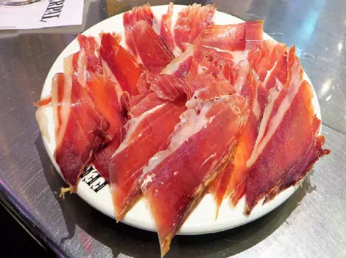 Spanish Iberian Ham Experience in Madrid with Wine Tasting