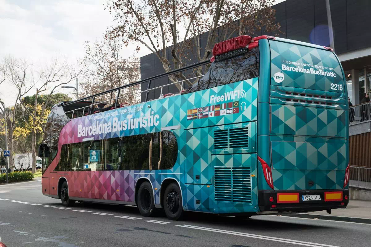 Barcelona Hop On Hop Off Sightseeing Bus Tour with Audio Guide