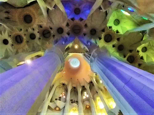 Sagrada Familia Skip the Line Small Group Tour