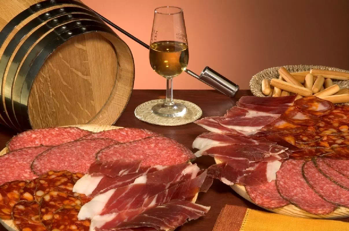 Madrid Tapas Evening Tour with Food and Wine Tastings