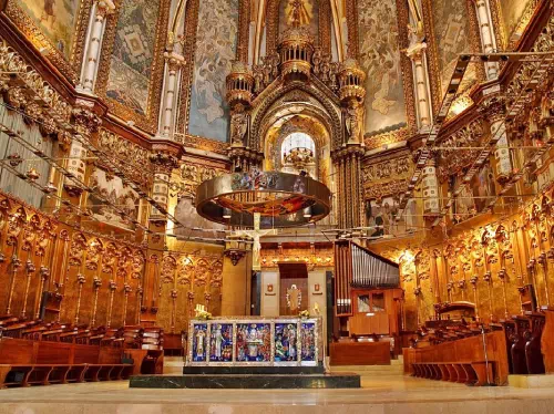 Barcelona Combo - Montserrat Early Access & Sagrada Familia Skip the Line Ticket
