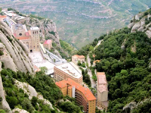 Montserrat Monastery and Natural Park Group Tour from Barcelona