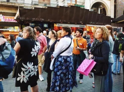 Tapas Tasting Evening Walking Tour Small Group in Barcelona