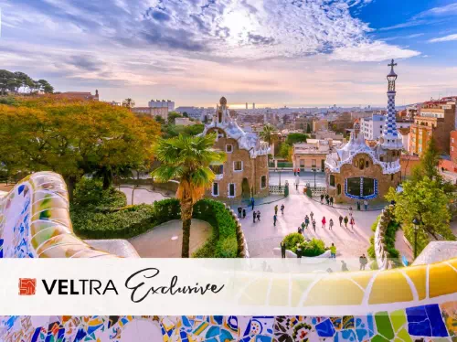 Barcelona Private Tour with VIP Access to Sagrada Familia and Paella Experience