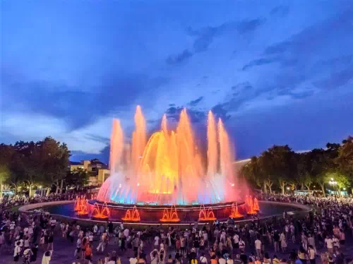 Penedes Day Trip from Barcelona & Evening City Tour with Montjuic Fountains Show