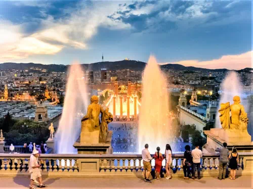 Penedes Day Trip from Barcelona & Evening City Tour with Montjuic Fountains Show