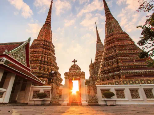 Bangkok Temples and Royal Grand Palace Half Day Private Tour