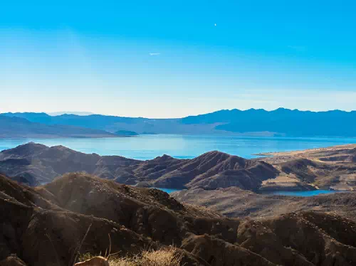 Valley of Fire & Lake Mead Luxury Van Sightseeing Tour