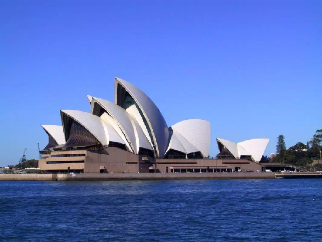 Half Day Sydney Opera House, Bondi Beach, and Guided City Tour of Sydney