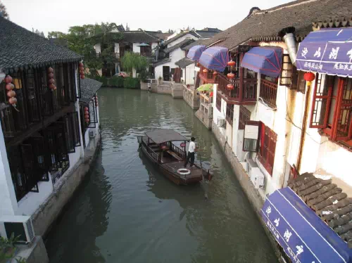 Zhujiajiao Water Town Half Day Tour from Shanghai with Boat Ride