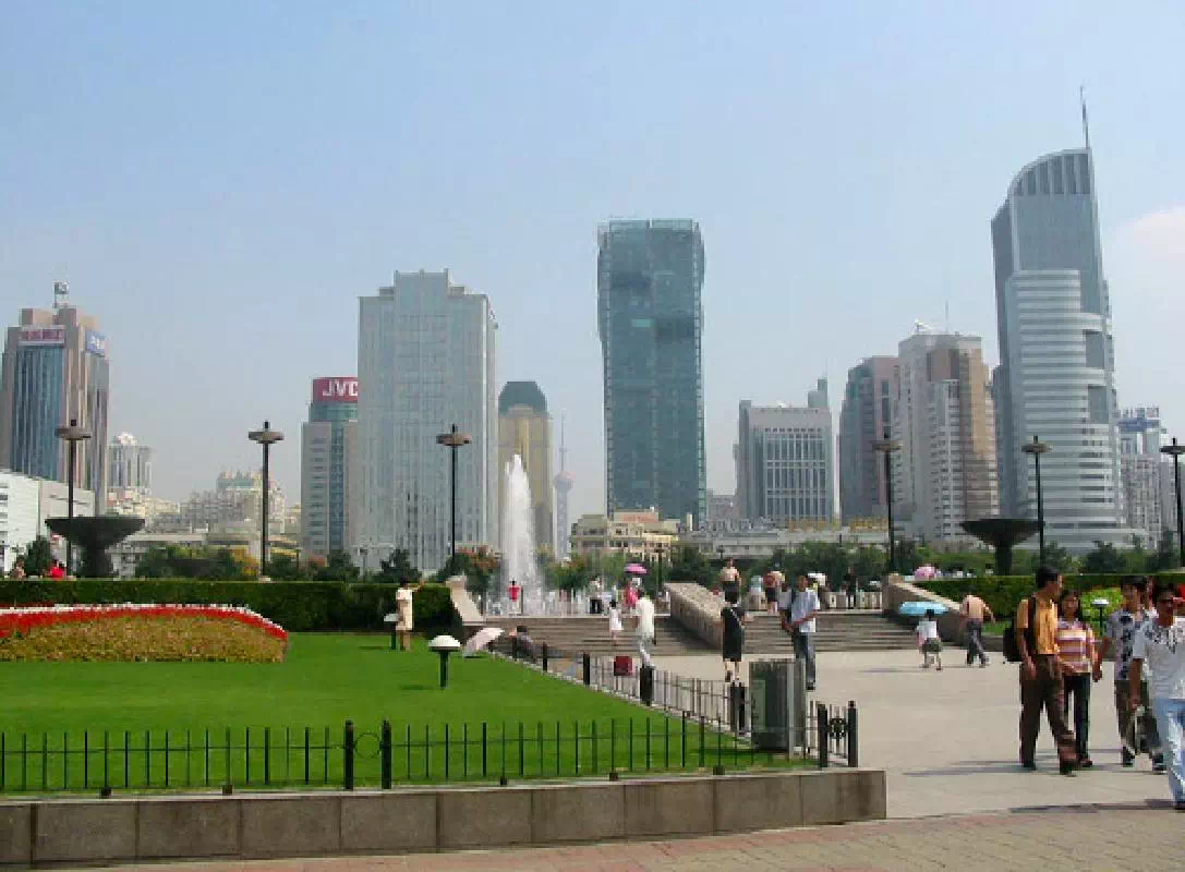 Customizable Private Shanghai Tour with Hotel Pick-up