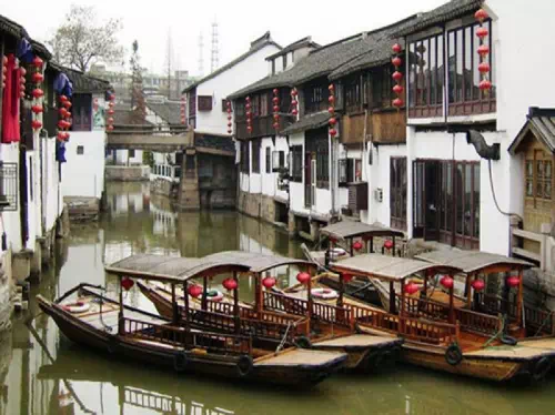 Zhujiajiao Village and Qibao Seven Treasures Town Day Trip from Shanghai