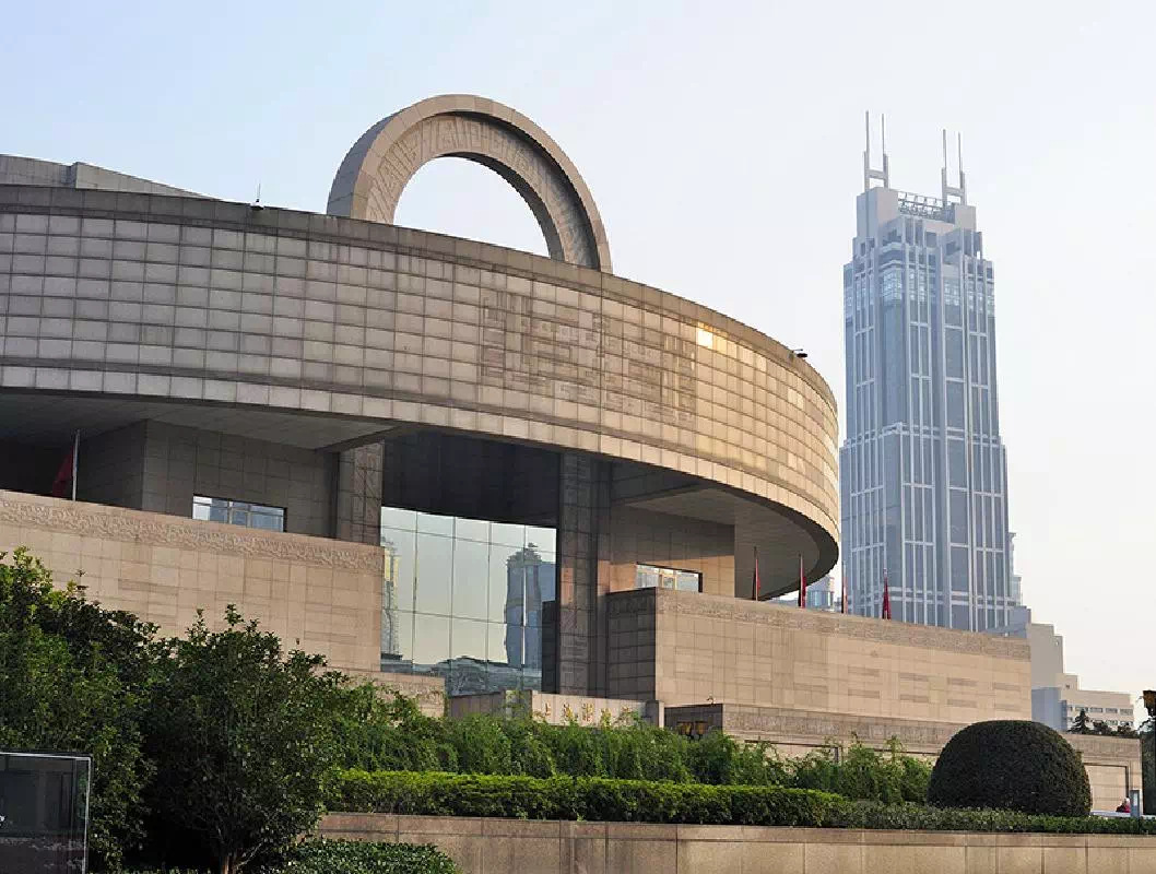 Shanghai Private Morning Tour with Jade Buddha Temple and Shanghai Museum Visit