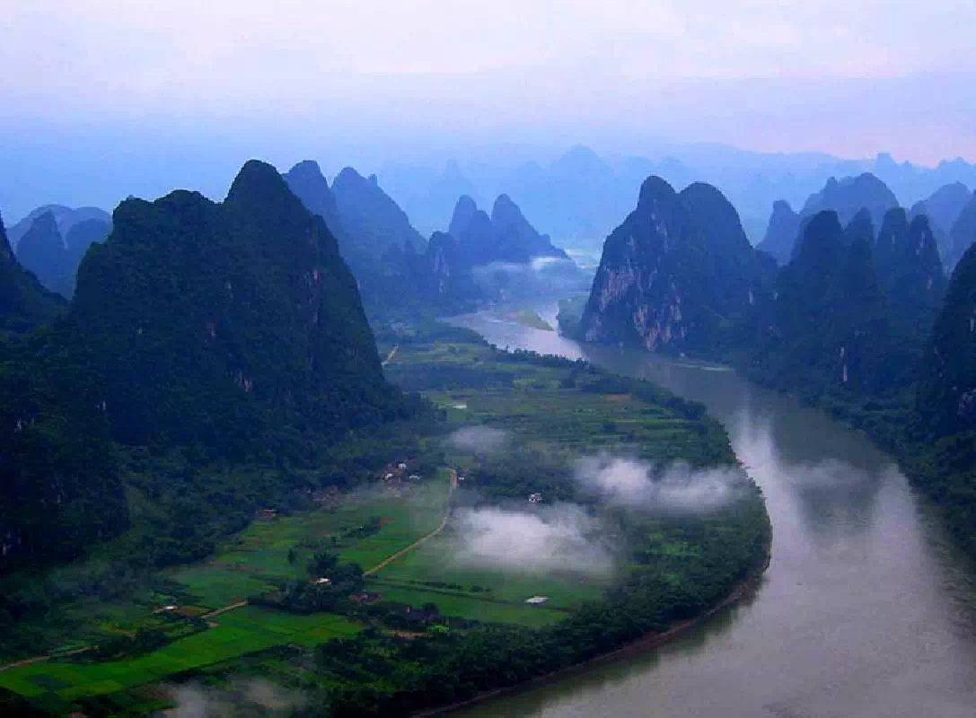Guilin One Day Excursion with Roundtrip Flight from Shanghai
