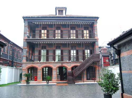 Shanghai Jewish Sites Historical Private Tour with Hotel Pick-up