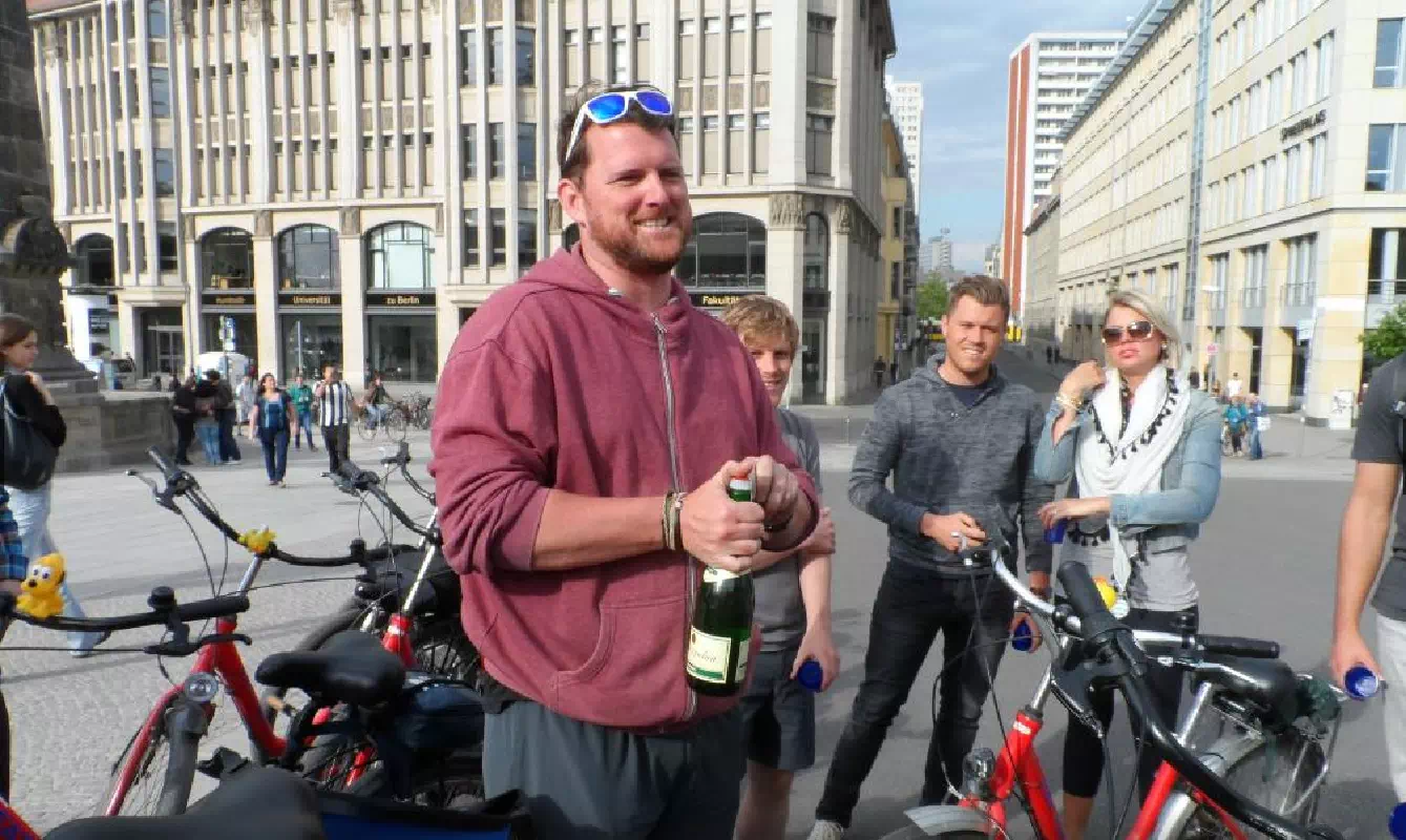 Berlin Prenzlauer Berg Neighborhood Guided Bike Tour with Food Tasting