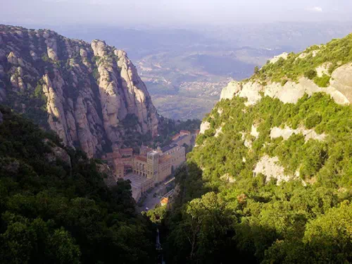 Overnight in Montserrat from Barcelona with Museum and Audiovisual Space Entry