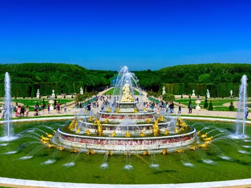 Versailles by Train from Paris with Skip the Line Palace and Gardens Tickets