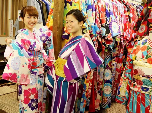 Fashionable Kimono Rental and Dress-up in Shinsaibashi