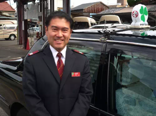 Half-Day Custom Kyoto Tour on a Private Taxi (4 Person)
