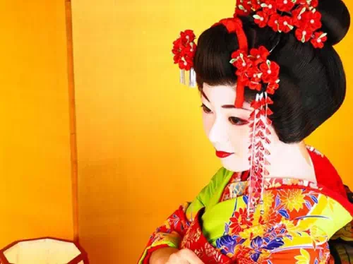 Kyoto Maiko Makeover Experience near Kyoto Station, Gion or Arashiyama
