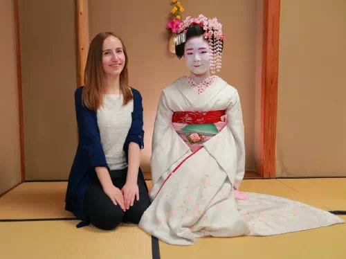 Kyoto 1-Day Tour to Fushimi Inari & Arashiyama with Maiko Show & Hot Pot Lunch