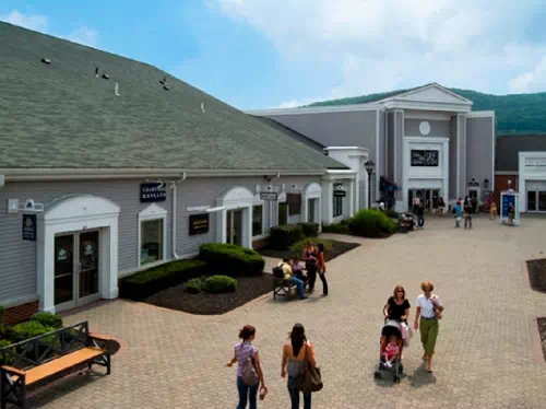 Woodbury Common Premium Outlets Shopping Roundtrip Shuttle