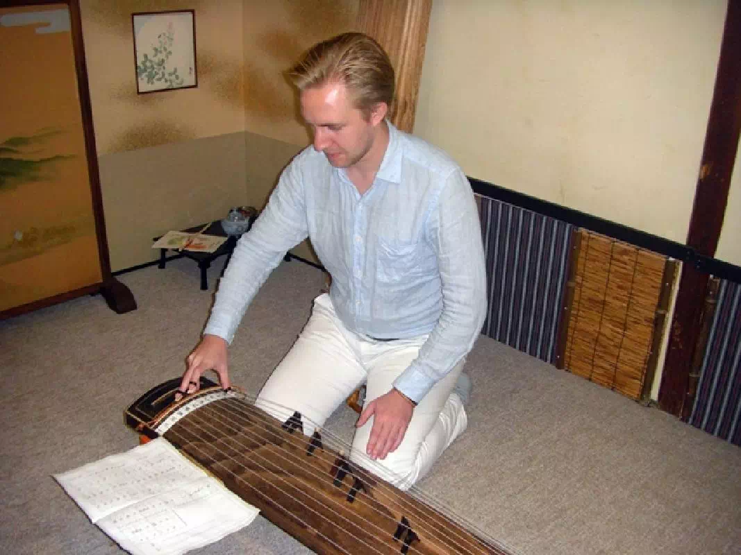 Koto Music Lesson For All Ages in Kyoto
