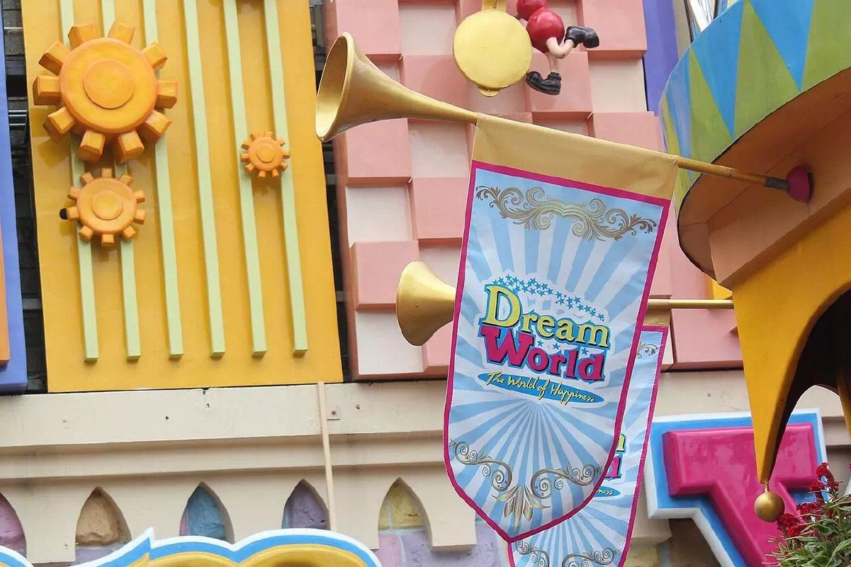 Dream World Theme Park Bangkok Admission Ticket with Private Hotel Transfers