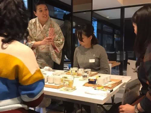 Traditional Japanese Sake Tasting Seminar with Sake Sommelier in Kyoto