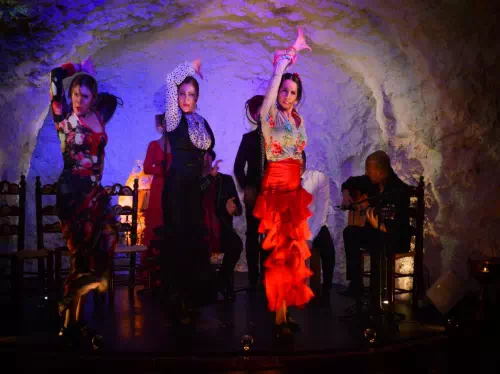 Granada El Templo del Flamenco Show in Albayzin Cave with Dinner or Drinks