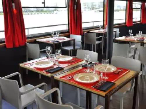 Bordeaux River Cruise with 3-Course French Lunch